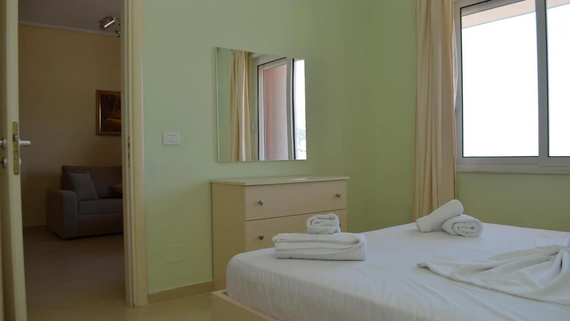 Olsen Bellavista Apartments Saranda